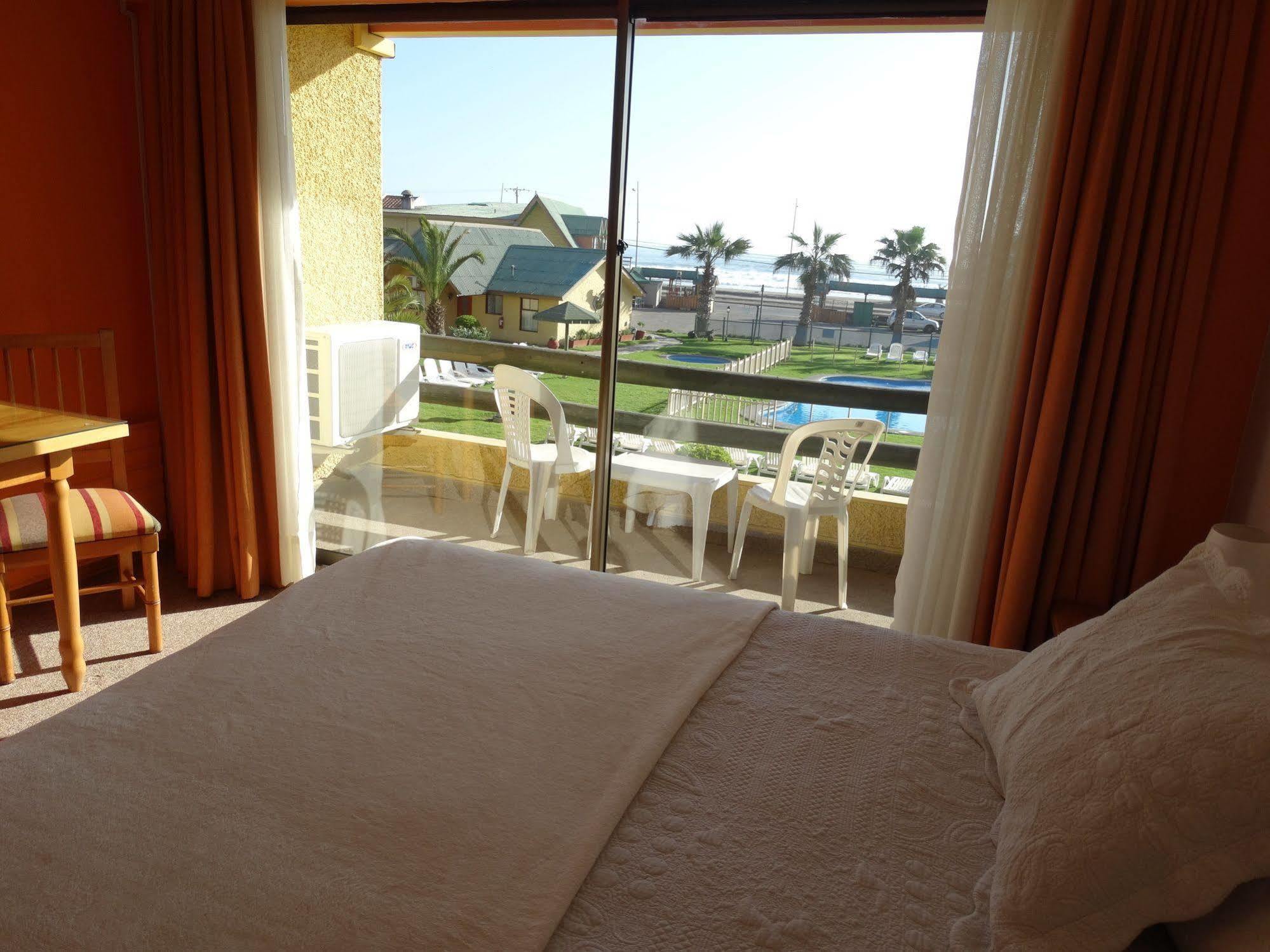 Hotel Y Cabanas Mar De Ensueno La Serena Exterior foto