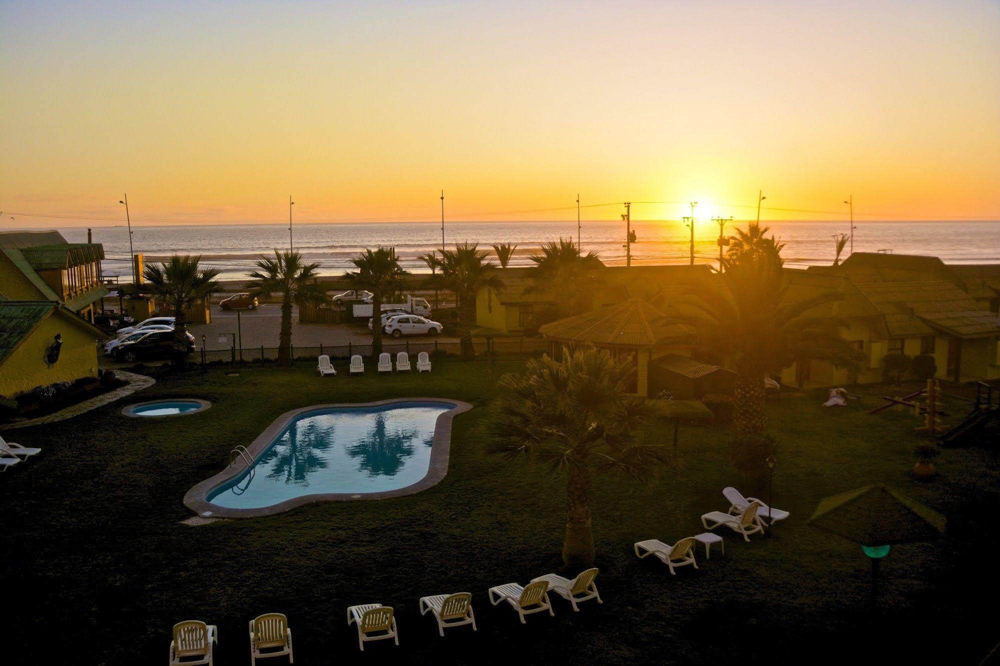 Hotel Y Cabanas Mar De Ensueno La Serena Exterior foto